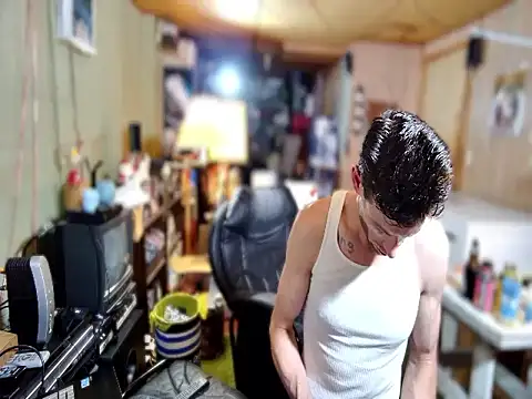 Snapshot of savageconfidence chatting on October 2025 09:04:02 AM savageconfidence online show from October 2025 09:04:02 AM