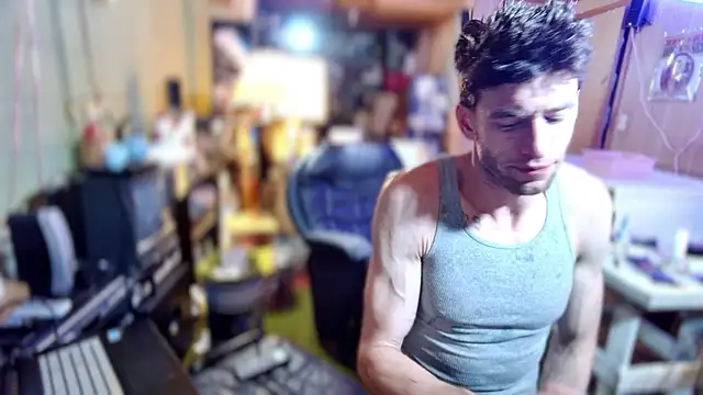 Snapshot of savageconfidence chatting on October 2025 05:49:02 AM savageconfidence online show from October 2025 05:49:02 AM