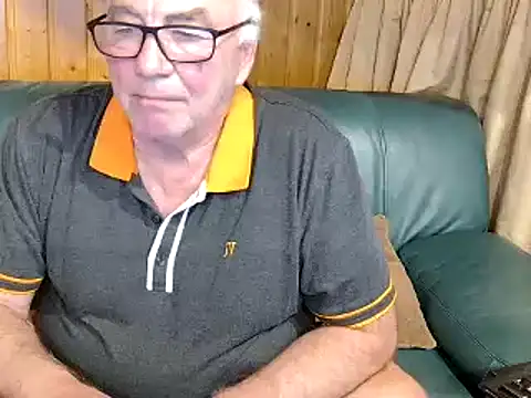 Snapshot of biggandybig chatting on March 2025 06:43:01 PM biggandybig online show from March 2025 06:43:01 PM