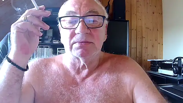 Snapshot of biggandybig chatting on June 2026 11:58:02 AM biggandybig online show from June 2026 11:58:02 AM