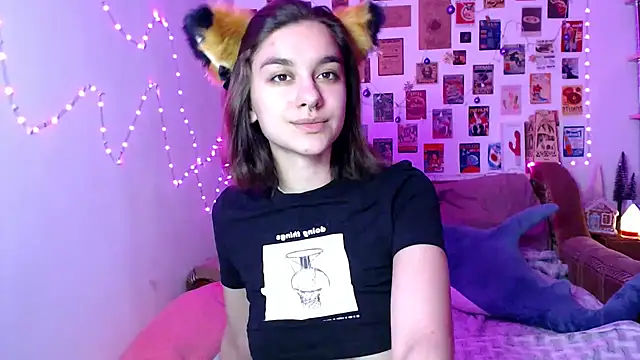 Snapshot of Celine_Dionn chatting on December 2024 02:38:02 PM Celine Dionn online show from December 2024 02:38:02 PM