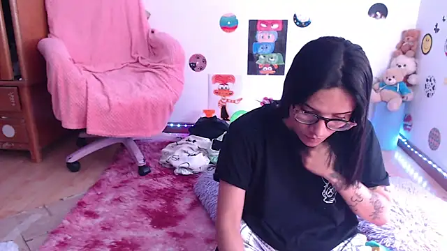 Yaumiko online show from March 2025 04:22:02 PM