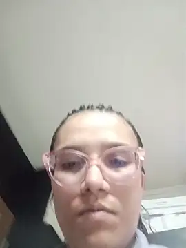 Yaumiko online show from November 2025 08:30:01 PM