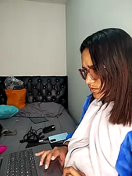 Snapshot of Yaumiko chatting on March 2026 08:15:02 PM Yaumiko online show from March 2026 08:15:02 PM