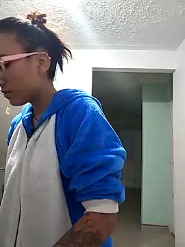 Snapshot of Yaumiko chatting on March 2026 10:41:01 AM Yaumiko online show from March 2026 10:41:01 AM