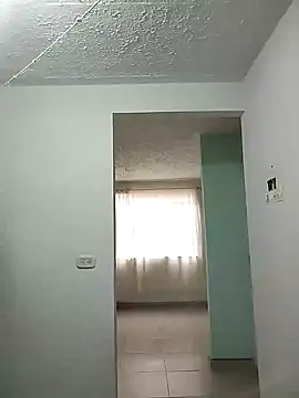 Snapshot of Yaumiko chatting on April 2026 11:37:01 AM Yaumiko online show from April 2026 11:37:01 AM