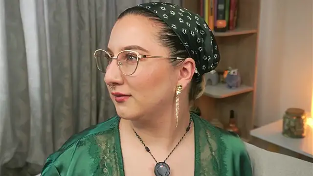 Snapshot of Ximenna_Cruz chatting on April 2026 07:37:02 PM Ximenna Cruz online show from April 2026 07:37:02 PM