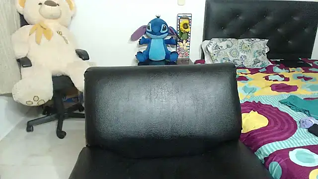 alexia 87 online show from February 2025 05:10:02 AM