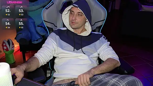 Snapshot of Gil_gamesh90 chatting on October 2025 02:39:02 AM Gil gamesh90 online show from October 2025 02:39:02 AM