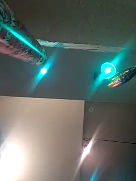 Snapshot of RomWoolf chatting on February 2025 12:59:01 AM RomWoolf online show from February 2025 12:59:01 AM