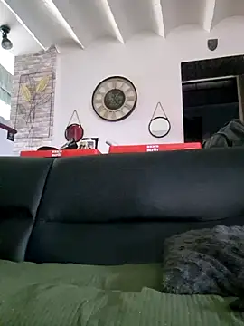 Snapshot of RomWoolf chatting on September 2025 03:03:02 PM RomWoolf online show from September 2025 03:03:02 PM