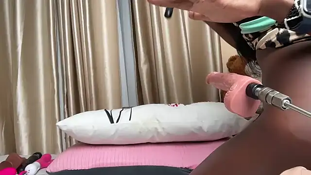 SexyAudreyFuck online show from November 2025 01:40:01 AM