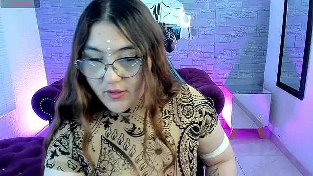 conniejames m online show from October 2025 12:50:01 PM