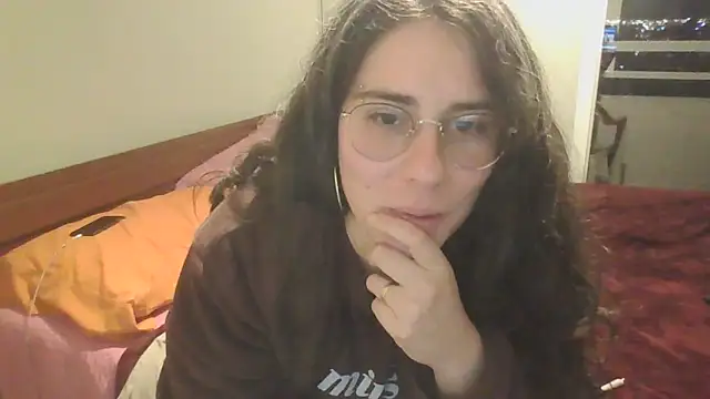 Snapshot of atenealovve_77 chatting on October 2025 02:30:02 AM atenealovve 77 online show from October 2025 02:30:02 AM