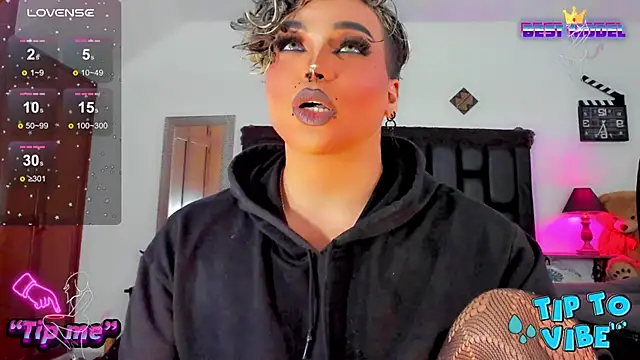 Snapshot of angels_srednal chatting on December 2024 06:59:01 PM angels srednal online show from December 2024 06:59:01 PM