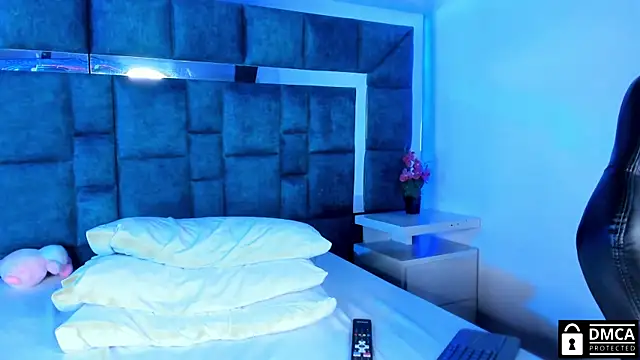 Venus velez  online show from February 2025 03:52:02 PM