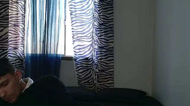 Snapshot of JackDesFeux chatting on April 2026 09:24:01 PM JackDesFeux online show from April 2026 09:24:01 PM