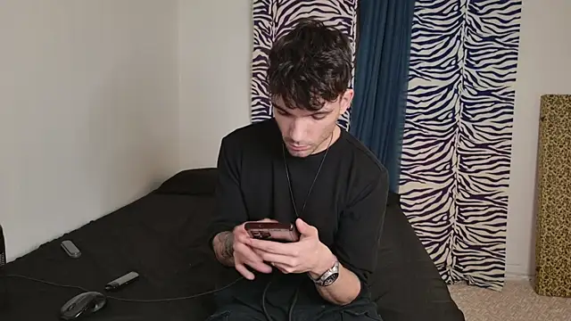 Snapshot of JackDesFeux chatting on May 2026 04:41:01 AM JackDesFeux online show from May 2026 04:41:01 AM