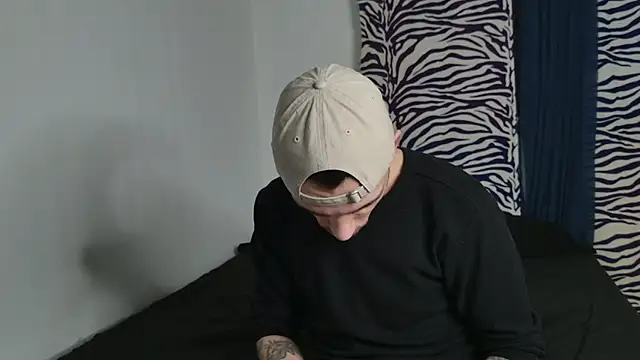 Snapshot of JackDesFeux chatting on May 2026 03:59:02 AM JackDesFeux online show from May 2026 03:59:02 AM