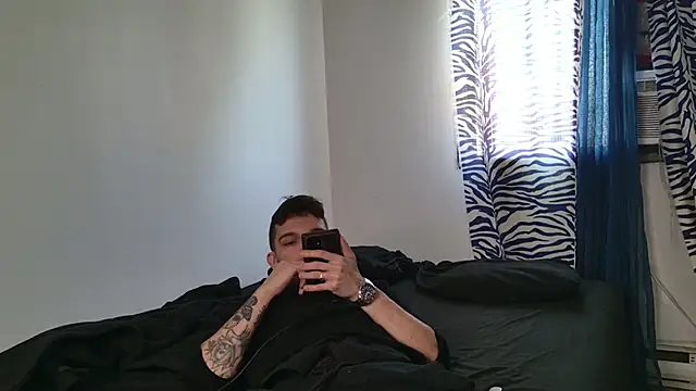 Snapshot of JackDesFeux chatting on May 2026 06:27:01 PM JackDesFeux online show from May 2026 06:27:01 PM