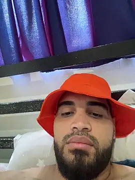 Snapshot of luismanuel_1998 chatting on March 2026 02:54:02 PM luismanuel 1998 online show from March 2026 02:54:02 PM