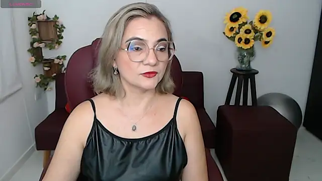 ana milf online show from May 2026 01:59:01 PM