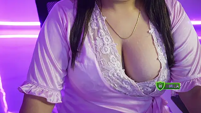 only aleesha online show from October 2025 08:11:02 PM