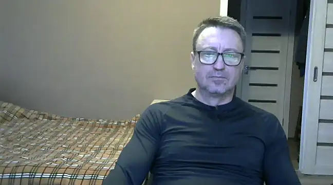 Snapshot of HarrySnake chatting on December 2024 11:07:01 AM HarrySnake online show from December 2024 11:07:01 AM