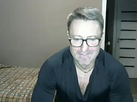 Snapshot of HarrySnake chatting on December 2024 02:13:02 PM HarrySnake online show from December 2024 02:13:02 PM