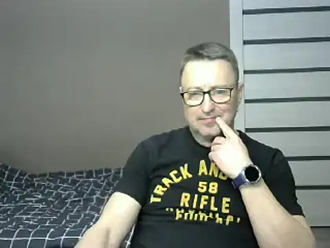 Snapshot of HarrySnake chatting on February 2025 06:13:02 PM HarrySnake online show from February 2025 06:13:02 PM