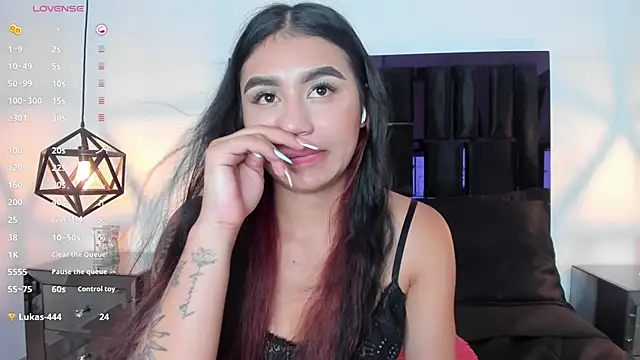 Snapshot of Zayda_1 chatting on January 2025 11:07:01 PM Zayda 1 online show from January 2025 11:07:01 PM