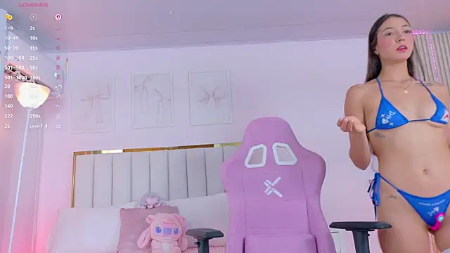 Snapshot of Cristall_Bunny chatting on October 2025 12:30:02 AM Cristall Bunny online show from October 2025 12:30:02 AM