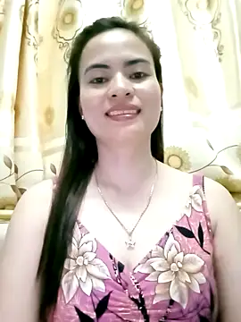 NgocQuyen2K online show from February 2025 10:49:02 AM