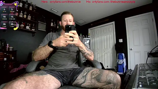 Snapshot of chillinthemosttt chatting on October 2025 07:21:02 PM chillinthemosttt online show from October 2025 07:21:02 PM