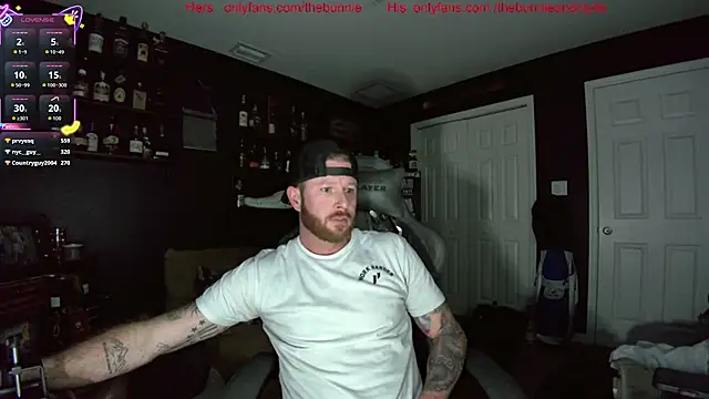 Snapshot of chillinthemosttt chatting on November 2025 04:01:01 AM chillinthemosttt online show from November 2025 04:01:01 AM