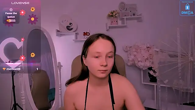 Ketrin n  online show from February 2025 01:38:01 PM