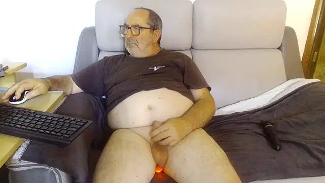 gillou1234 online show from June 2026 02:47:02 PM