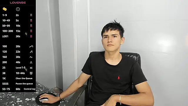 Snapshot of Jacobb_Lee chatting on December 2024 10:03:01 PM Jacobb Lee online show from December 2024 10:03:01 PM