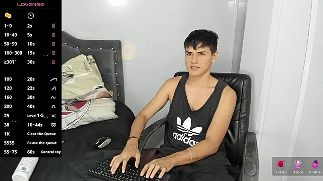 Snapshot of Jacobb_Lee chatting on March 2025 08:27:02 PM Jacobb Lee online show from March 2025 08:27:02 PM