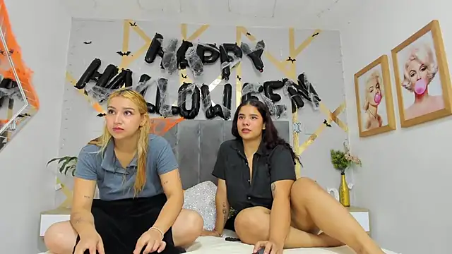 Danna Reyees online show from October 2025 11:52:02 AM