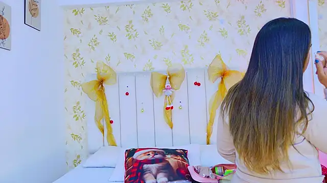 Sara Desire online show from December 2025 12:21:02 PM