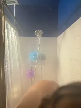 Snapshot of allissonw13 chatting on November 2025 07:52:02 AM allissonw13 online show from November 2025 07:52:02 AM