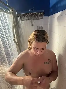 Snapshot of allissonw13 chatting on December 2025 03:37:02 AM allissonw13 online show from December 2025 03:37:02 AM