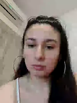 Snapshot of Bigyummmzul chatting on February 2025 03:45:01 AM Bigyummmzul online show from February 2025 03:45:01 AM