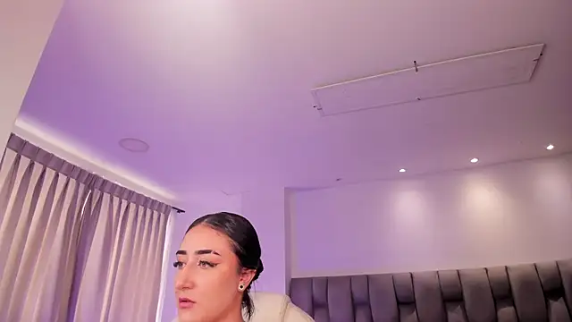 kendra scoth online show from December 2024 07:20:01 PM