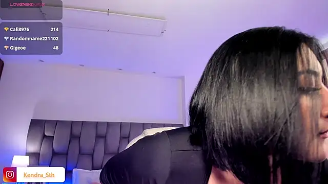 kendra scoth online show from January 2025 06:49:01 PM