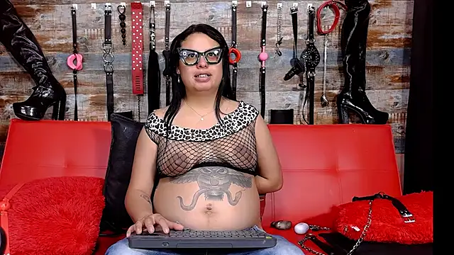 slave Rubi online show from December 2024 01:28:01 PM