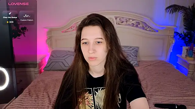 ur kitty   online show from October 2025 01:07:01 PM