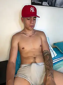 santiago sosa24 online show from May 2026 09:09:02 PM