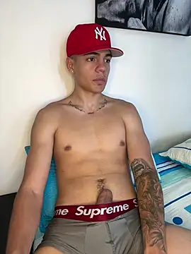 santiago sosa24 online show from May 2026 12:54:02 PM